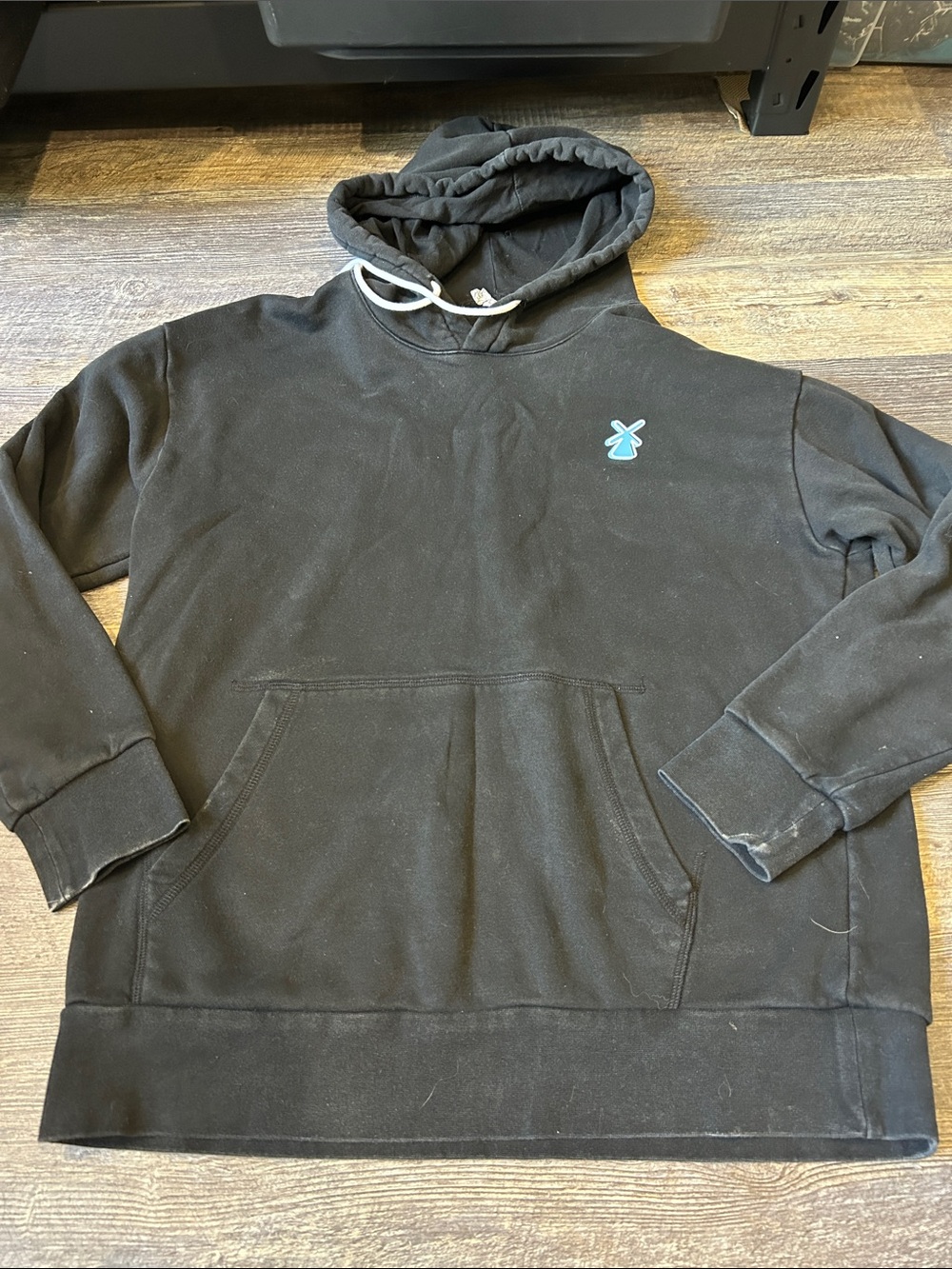 ✌️Dutch Bros Black Sweatshirt with Teal Logo Size Medium